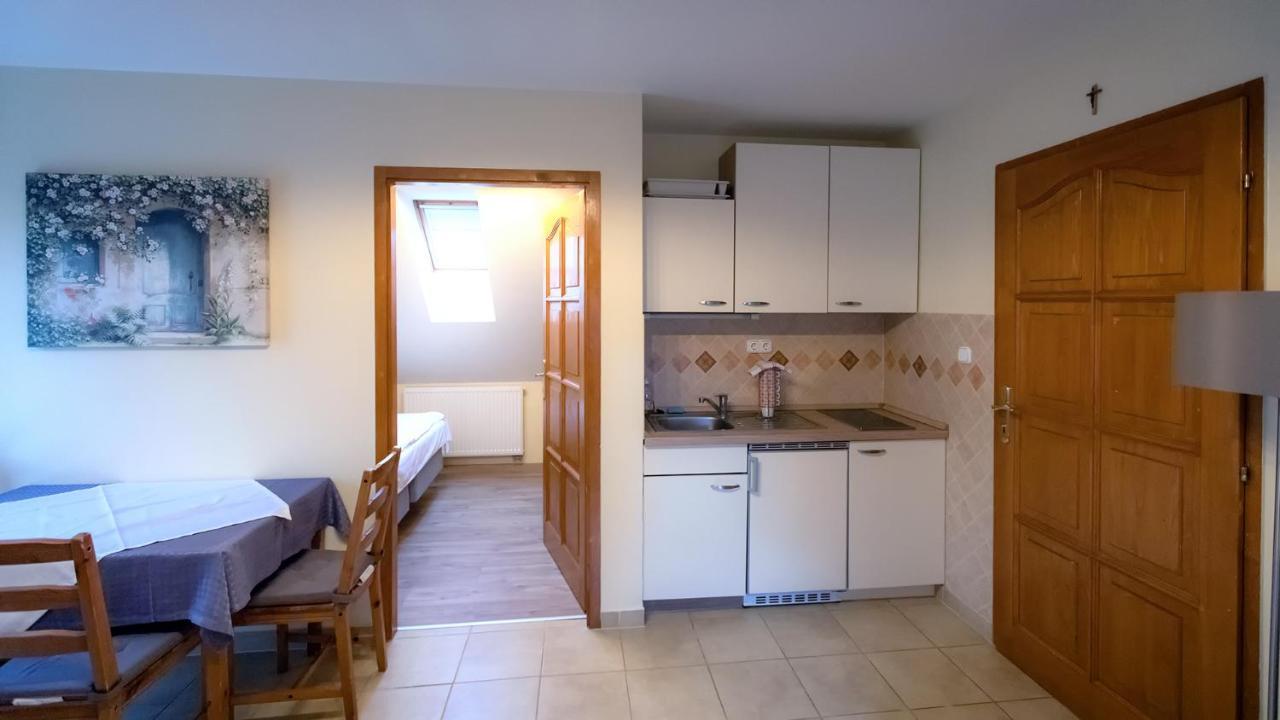 Ozkut Apartmanhaz Olmod Eksteriør bilde